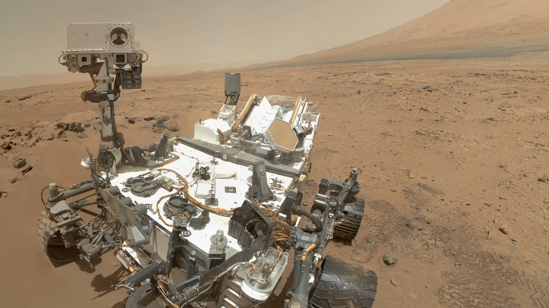 Name:  curiosity-searching-for-carbon.jpg
Views: 443
Size:  708.4 KB
